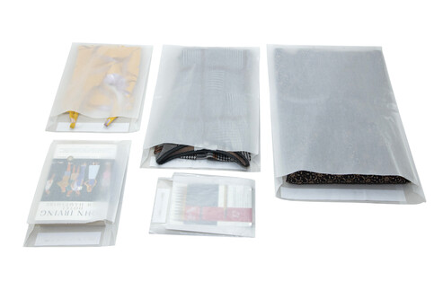 Sachets en papier cristal avec soufflets disponibles en cinq dimensions